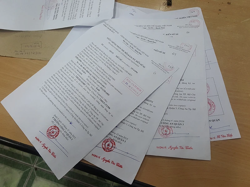 Những giấy tờ mà nhóm này làm hết sức tinh vi, nên trong một thời gian dài cơ quan chức năng không phát hiện ra. 